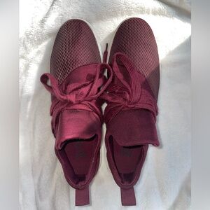 Women's Burgundy Sneakers